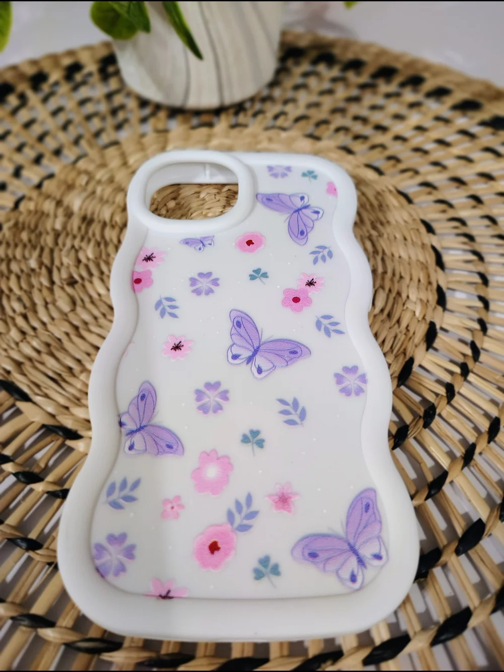 White Butterfly Floral Wavy Silicone IPhone 14 Case